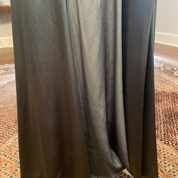 Luxury Paris Designer Jacques Molko Gray Bias Silk evening gown - Picture 11 of 14